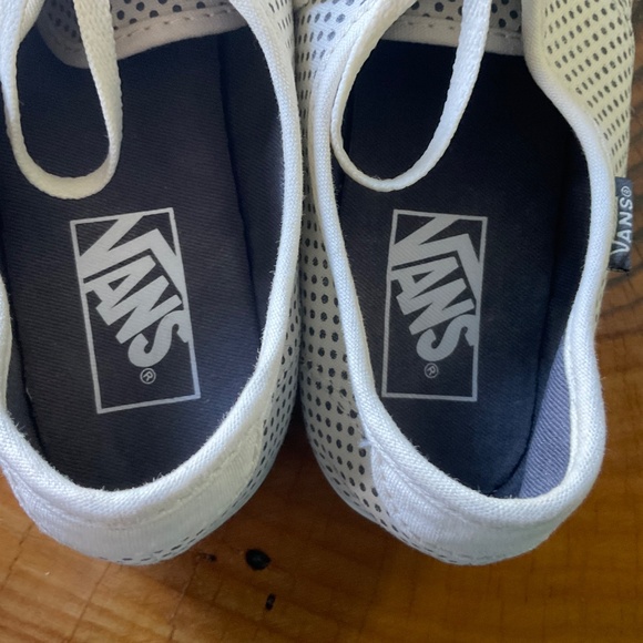 VANS OFF THE WALL Cream and Dark Gray Polka Dot Tennis Shoes Sneakers Sz 9 - Picture 8 of 13